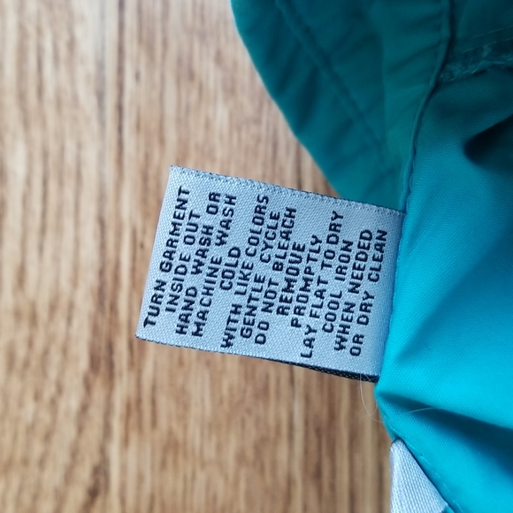 (L) Signature by Larry Levine Button Down Top Ruffle Trim Knit Accents - Picture 5 of 9